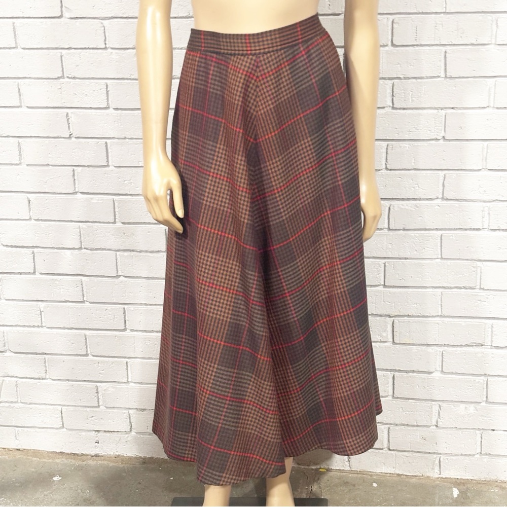 Evan Picone Brown Plaid A-Line Maxi Skirt with Red Accents